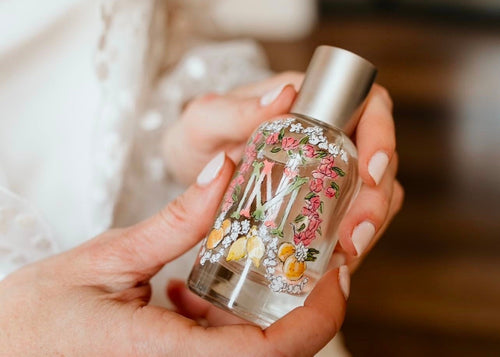 THE FINE ART OF BOTTLE PAINTING